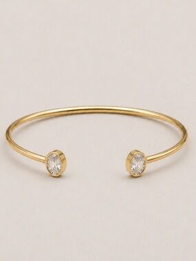 New! 18K Gold Plated Crystal Cuff Bracelet NWOT 1066